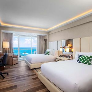 Oceanfront Queen Studio